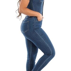 Celebrity Pink Mid-Rise Blue Skinny jeans